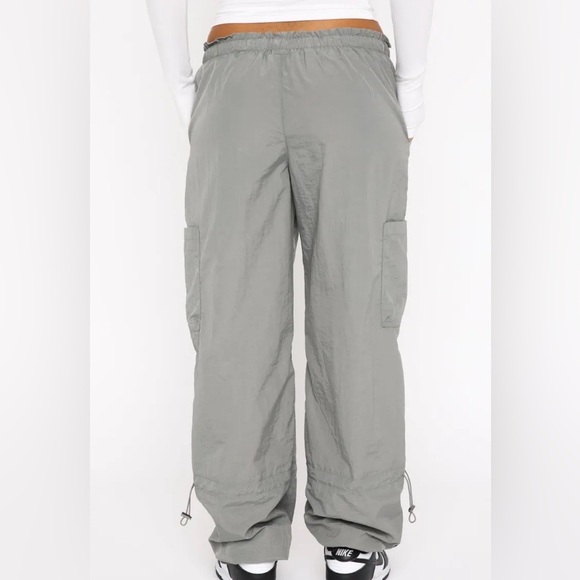 WHITE FOX BOUTIQUE Never Blend In Pants Charcoal size small - Picture 2 of 8